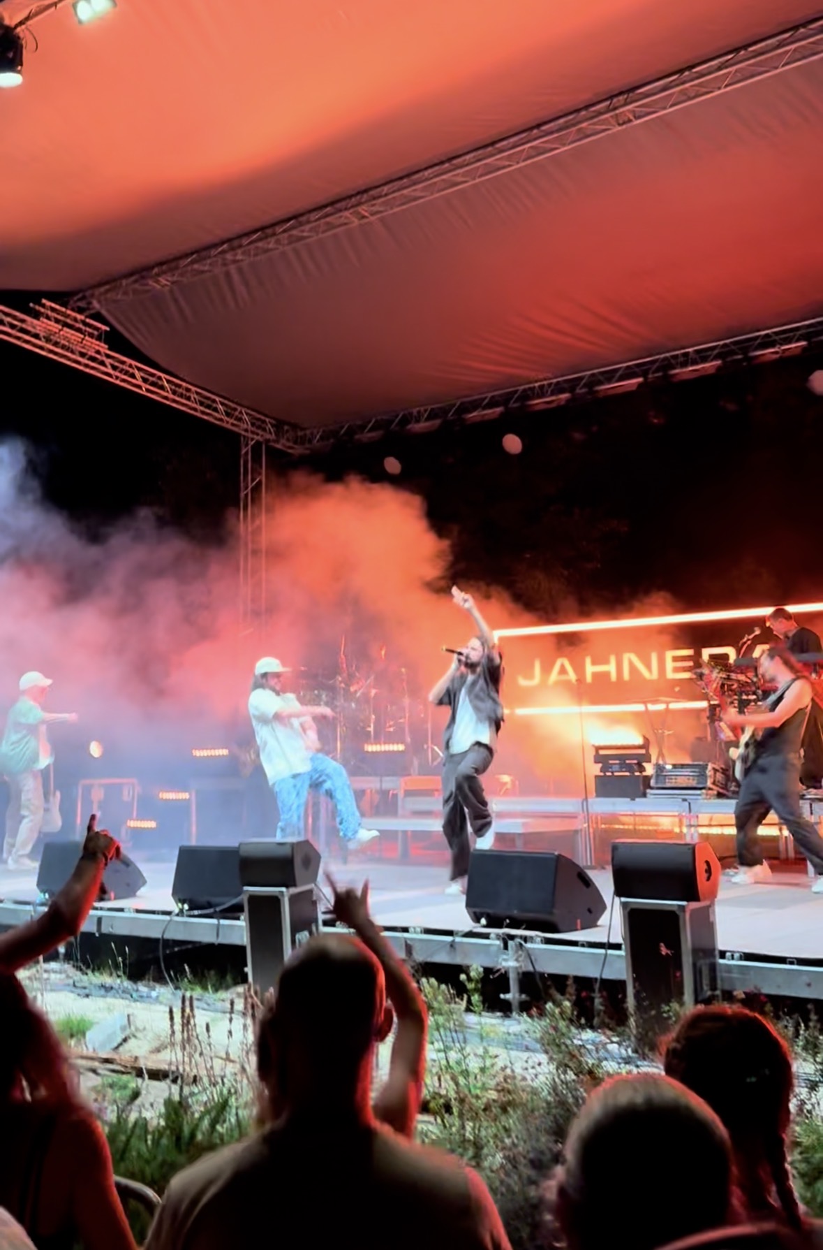 Freestyle invité de Bazil sur le set de Jahneration · Noves Music Festival 2026
